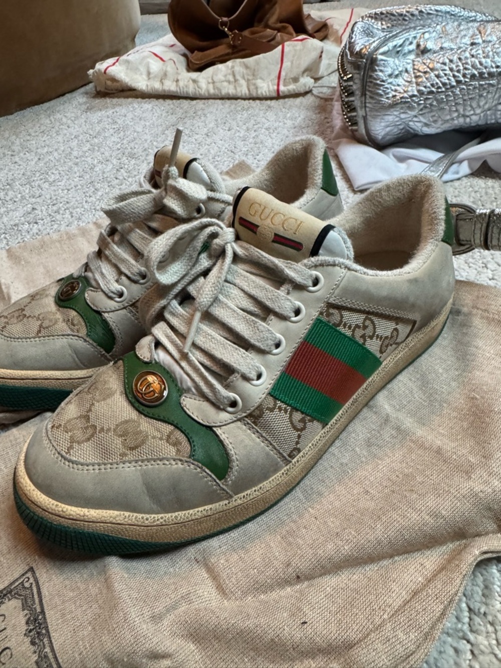 Gucci Beige Canvas Sneakers with Green Accents - Picture 3 of 9